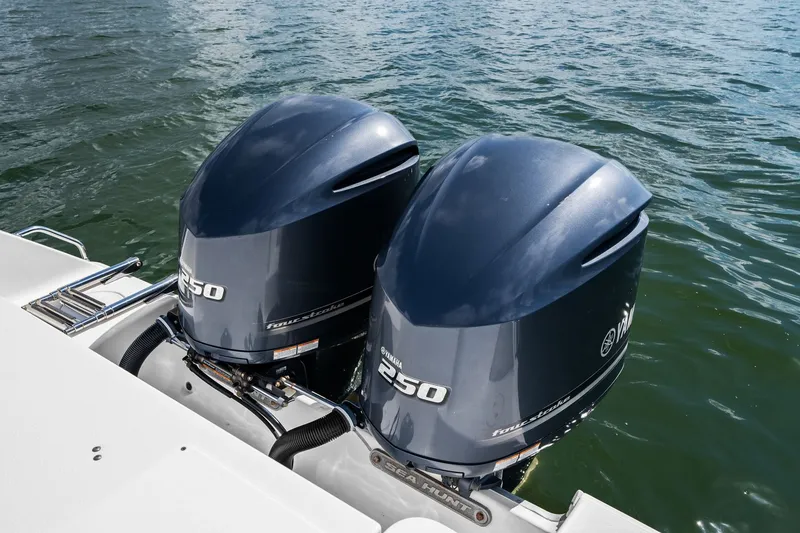 Slide: The Image of Sea Hunt GAMEFISH 27 2014 - 36