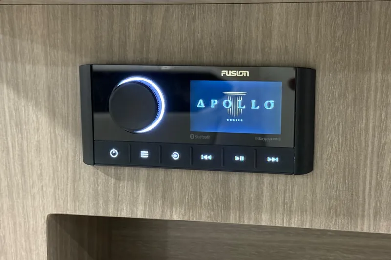 Slide: The Image of Fusion Apollo Series stereo system on 2021 Regal 26 Express boat. - 31