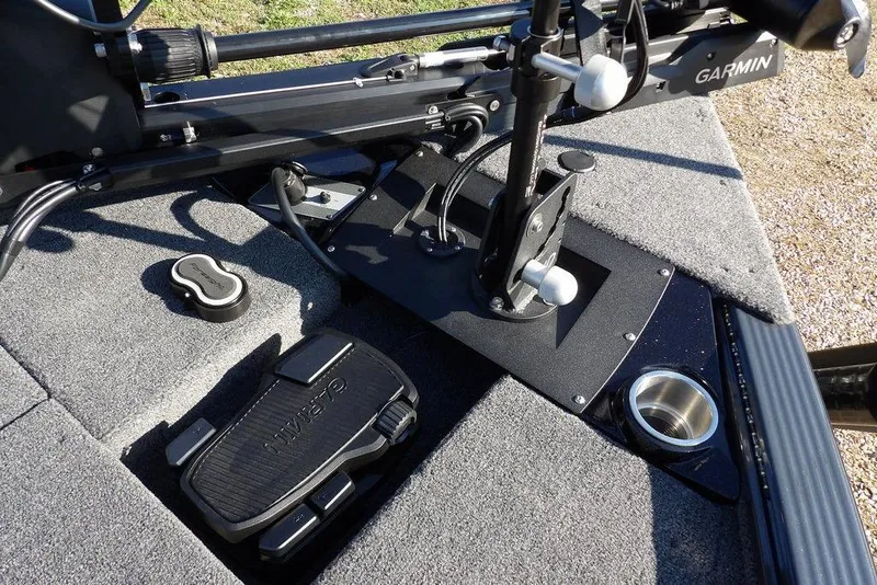 Slide: The Image of Deck of 2026 Lund 2075 Pro-V Bass XS with Garmin equipment and cup holder. - 73