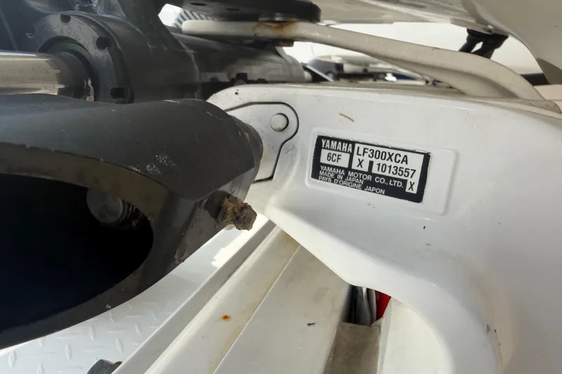 Slide: The Image of Yamaha LF300XCA engine on 2018 Everglades 355 Center Console boat. - 68