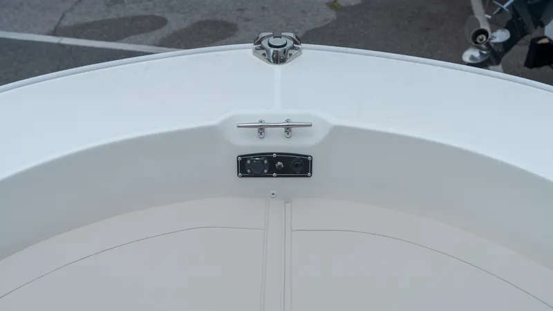 Slide: The Image of Boston Whaler 210 Montauk 2027 - 8