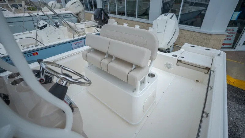 Slide: The Image of Boston Whaler 210 Montauk 2027 - 21
