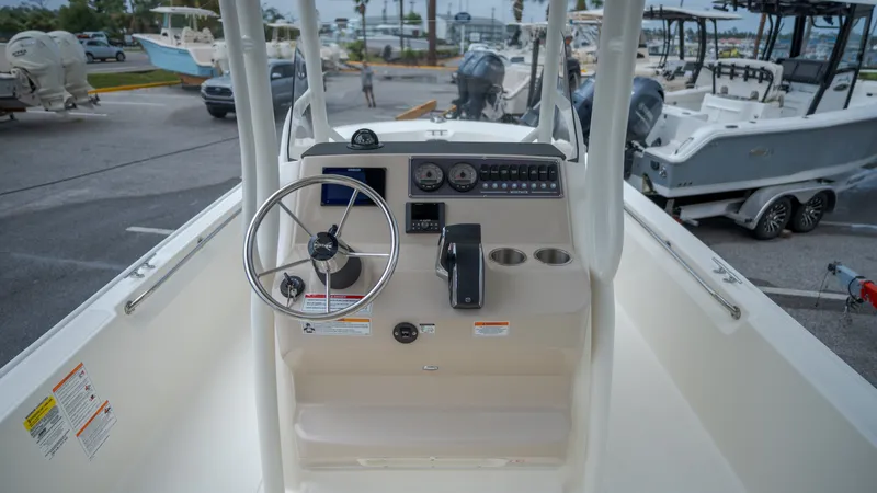 Slide: The Image of Boston Whaler 210 Montauk 2027 - 16