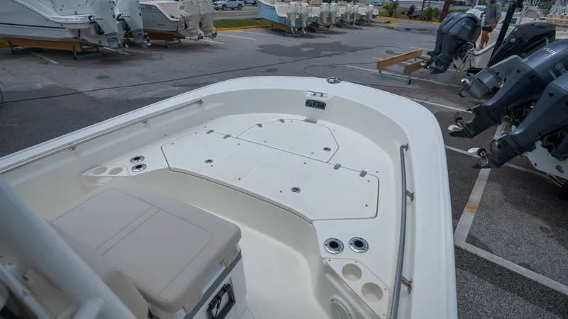Slide: The Image of Boston Whaler 210 Montauk 2027 - 10