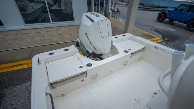 Slide: The Image of Boston Whaler 210 Montauk 2027 - 25
