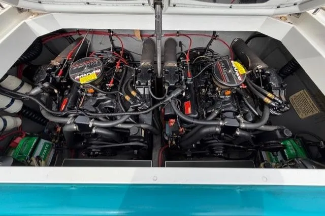 Slide: The Image of Twin engines in a 1989 Formula 292 SR-1 boat, detailed view. - 9