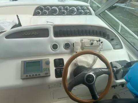 Slide: The Image of Sea Ray Sundancer 310 1998 - 7