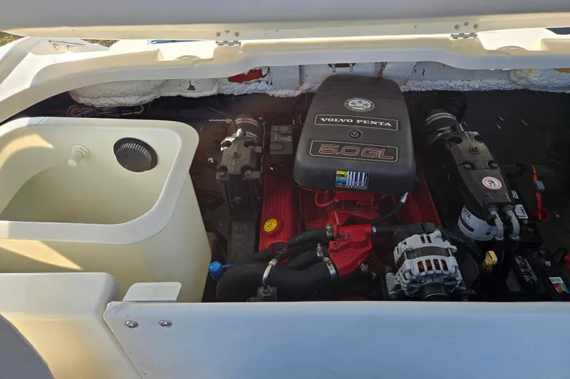 Slide: The Image of 2007 Glastron GT 205 Ski & Fish boat engine compartment with Volvo Penta 5.0GL engine. - 24