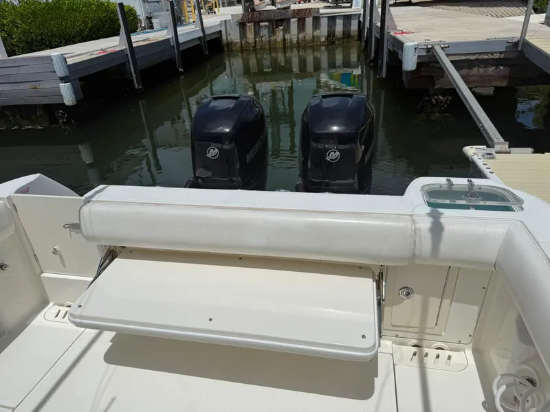 Slide: The Image of Boston Whaler 320 OUTRAGE 2012 - 26