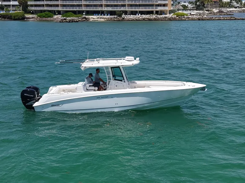 The Image of Boston Whaler 320 OUTRAGE 2012 - 0