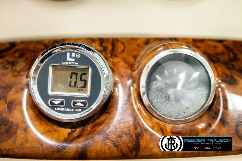 Slide: The Image of Depth gauge on 2003 Sea Ray 200 Bow Rider dashboard, displaying 0.5 feet. - 38