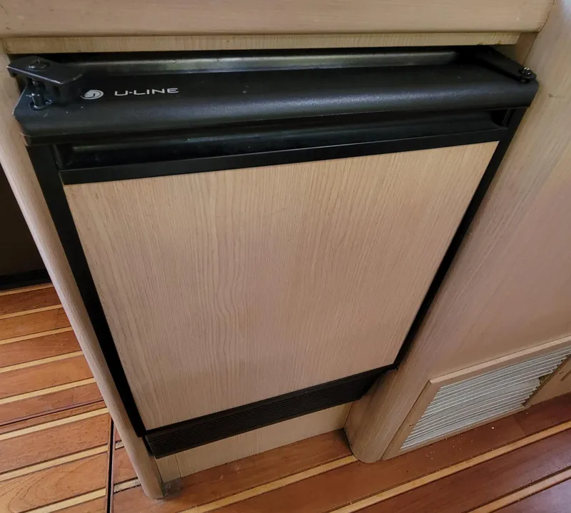 Slide: The Image of U-Line Freezer - 24