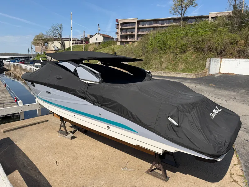 Slide: The Image of Sea Ray SLX 280 2021 - 36
