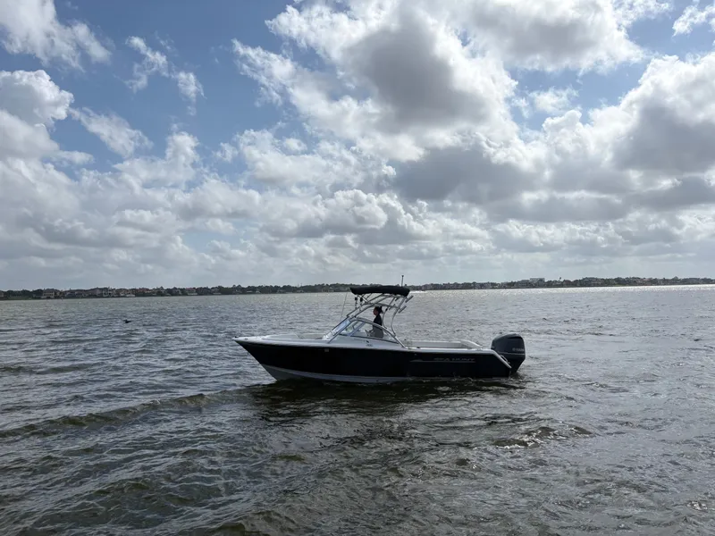 Slide: The Image of Sea Hunt Escape 234 LE 2013 - 0