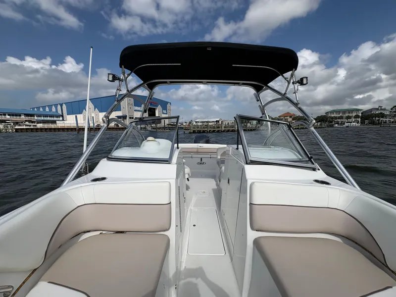 Slide: The Image of Sea Hunt Escape 234 LE 2013 - 15
