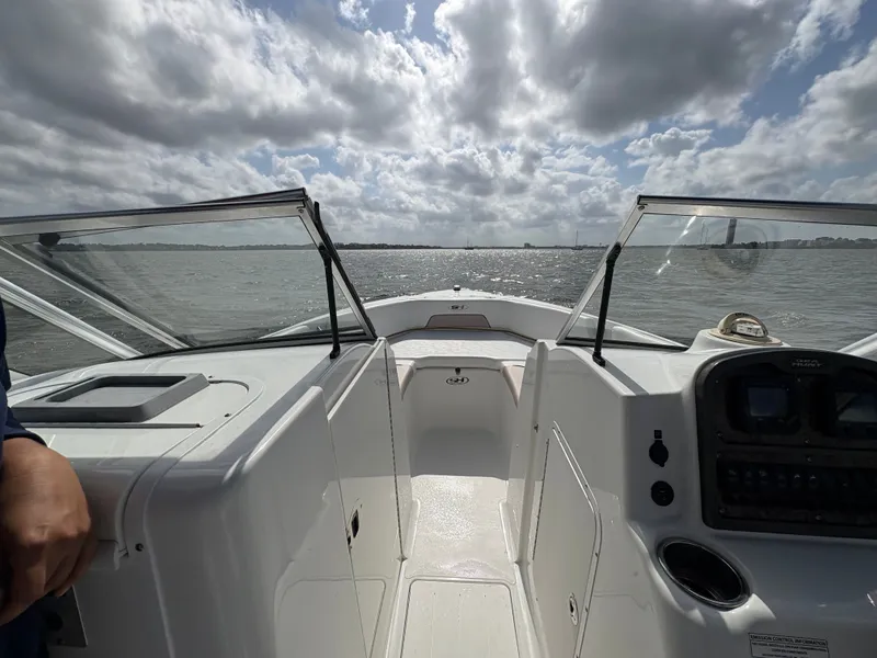 Slide: The Image of Sea Hunt Escape 234 LE 2013 - 19