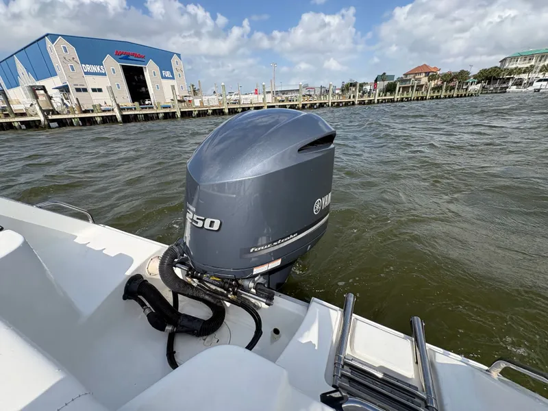 Slide: The Image of Sea Hunt Escape 234 LE 2013 - 23