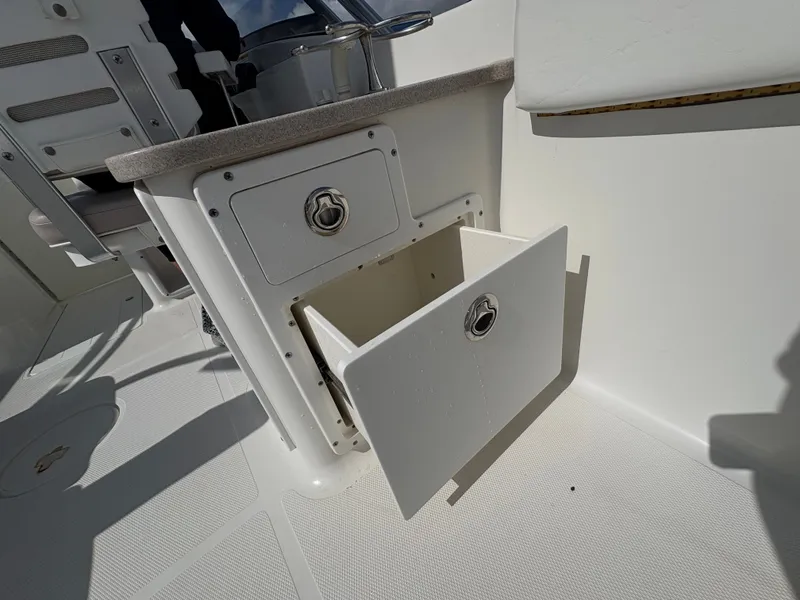 Slide: The Image of Sea Hunt Escape 234 LE 2013 - 33