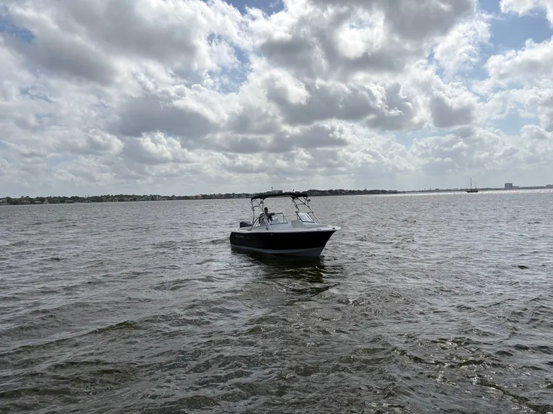 Slide: The Image of Sea Hunt Escape 234 LE 2013 - 4
