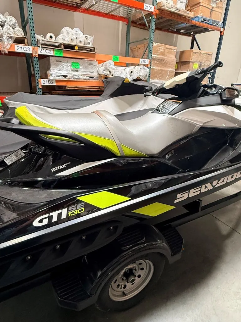 Slide: The Image of Sea-Doo GTI 2016 - 4