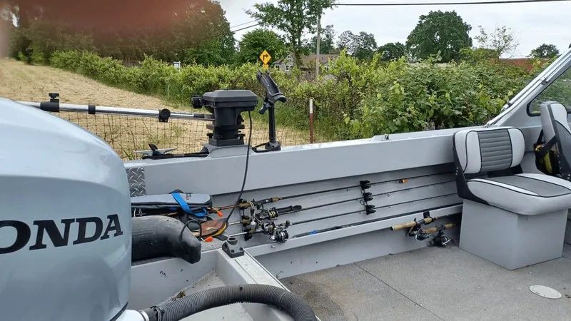 Slide: The Image of Hewescraft 180 Sportsman 2015 - 3