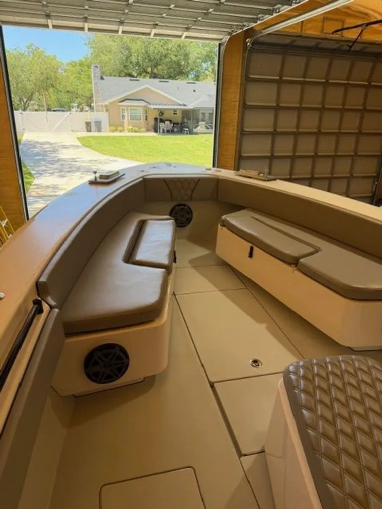 Slide: The Image of Contender 39 ST 2018 - 4