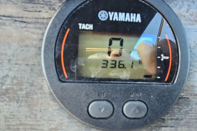Slide: The Image of Yamaha tachometer displaying 336.1 hours on a 2016 Hurricane SunDeck 2690 OB. - 35