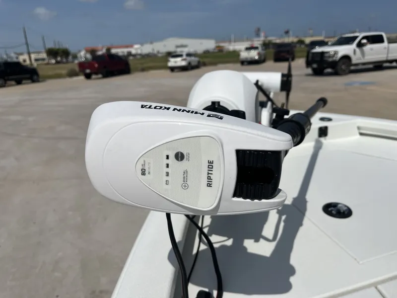 Slide: The Image of Avid 19 FS 2024 - 19