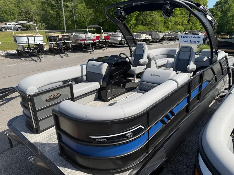 Slide: The Image of Bentley Pontoons Elite 223 Admiral 2026 - 3