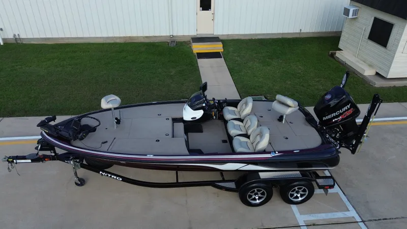 Slide: The Image of Nitro Z-8 2014 - 11