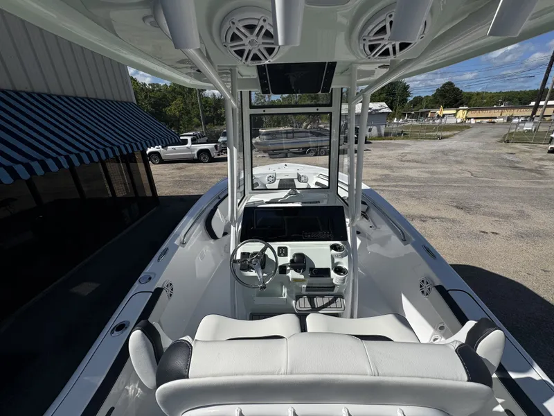 Slide: The Image of Tidewater 220 LXF 2026 - 16