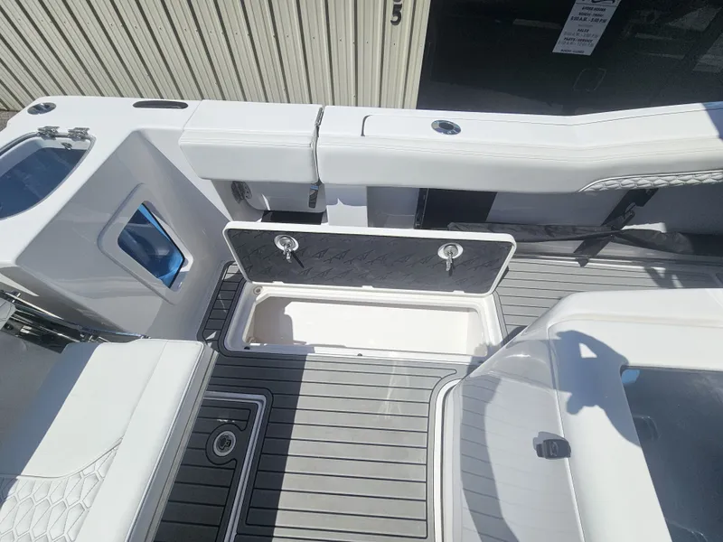 Slide: The Image of Tidewater 282 Bluewater 2026 - 7