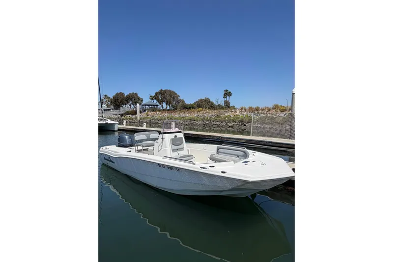 The Image of NauticStar 211 Hybrid 2023 - undefined