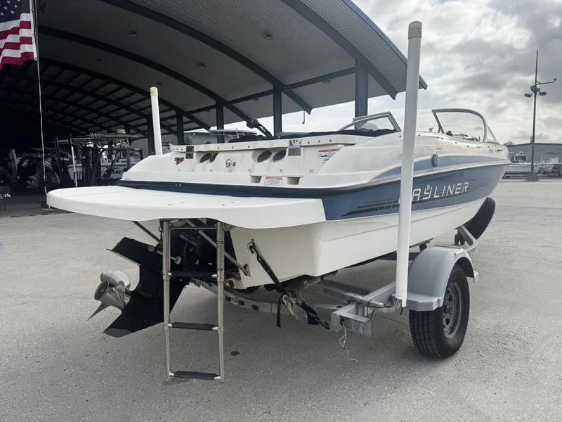 Slide: The Image of Bayliner 184 2011 - 9