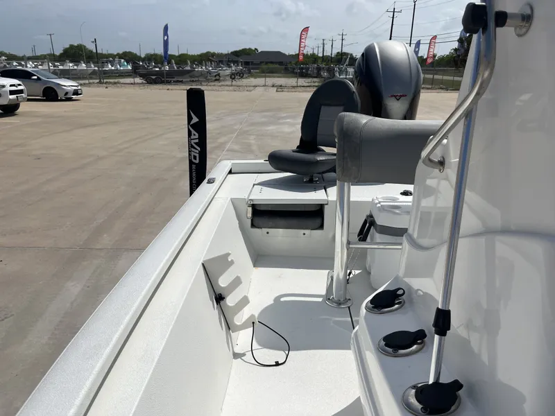 Slide: The Image of Avid 19 FS 2024 - 23