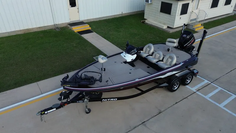 Slide: The Image of Nitro Z-8 2014 - 10