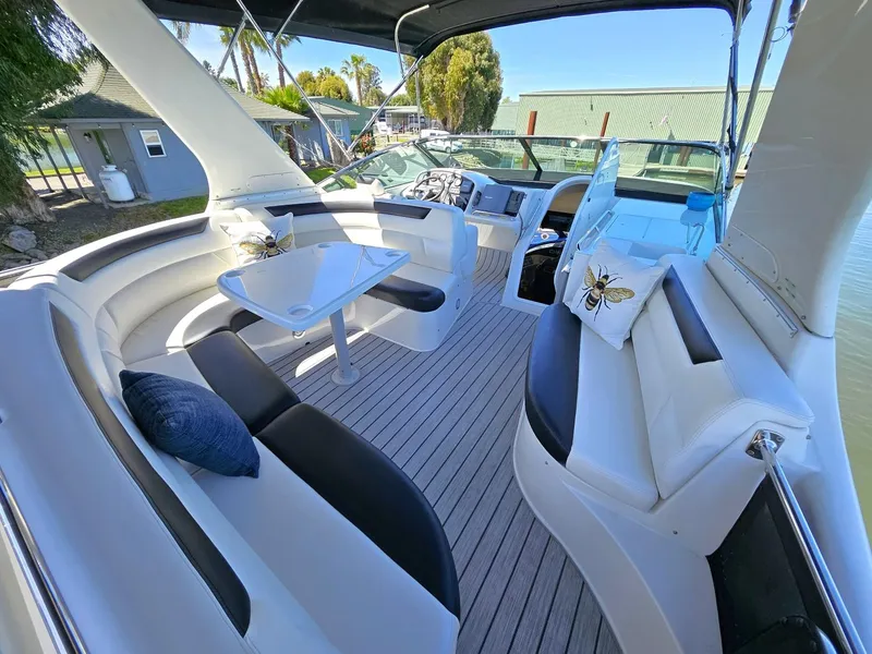 Slide: The Image of Carver Yachts 53 Voyager 2001 - 13