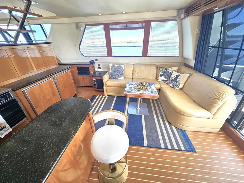 Slide: The Image of Carver Yachts 53 Voyager 2001 - 31