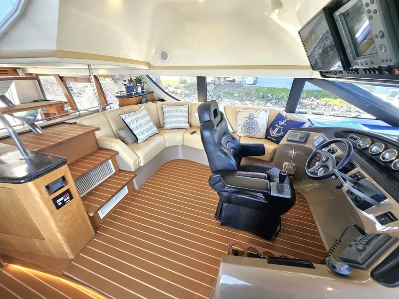 Slide: The Image of Carver Yachts 53 Voyager 2001 - 34