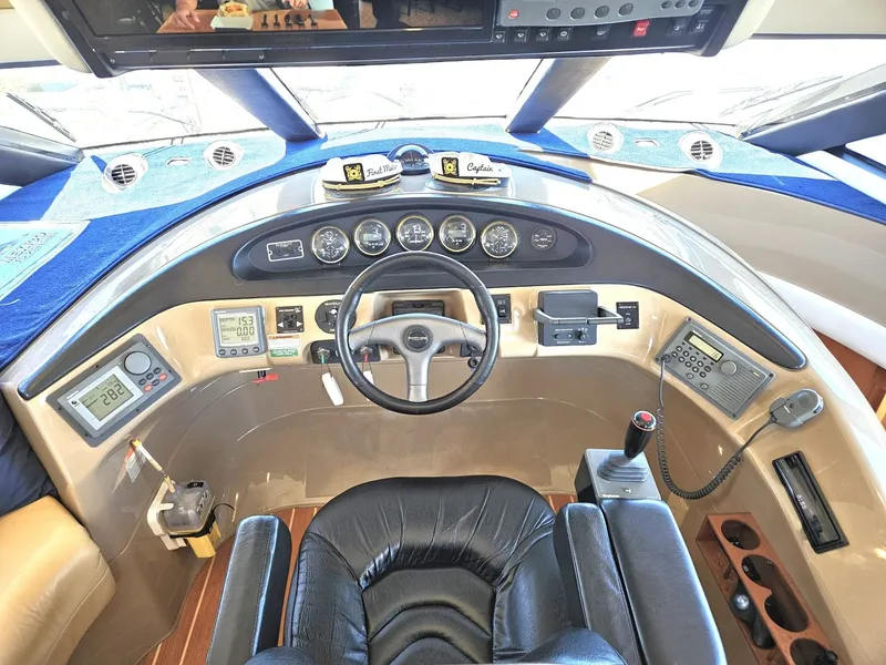 Slide: The Image of Carver Yachts 53 Voyager 2001 - 36