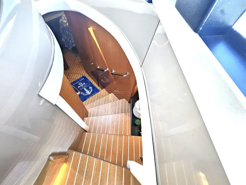 Slide: The Image of Carver Yachts 53 Voyager 2001 - 38