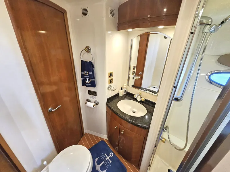 Slide: The Image of Carver Yachts 53 Voyager 2001 - 52