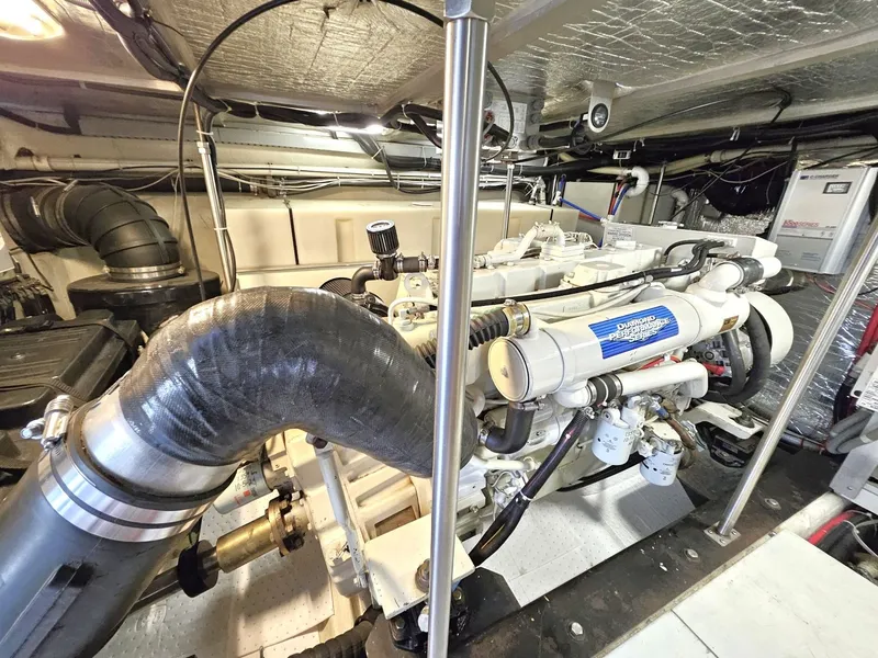 Slide: The Image of Carver Yachts 53 Voyager 2001 - 62