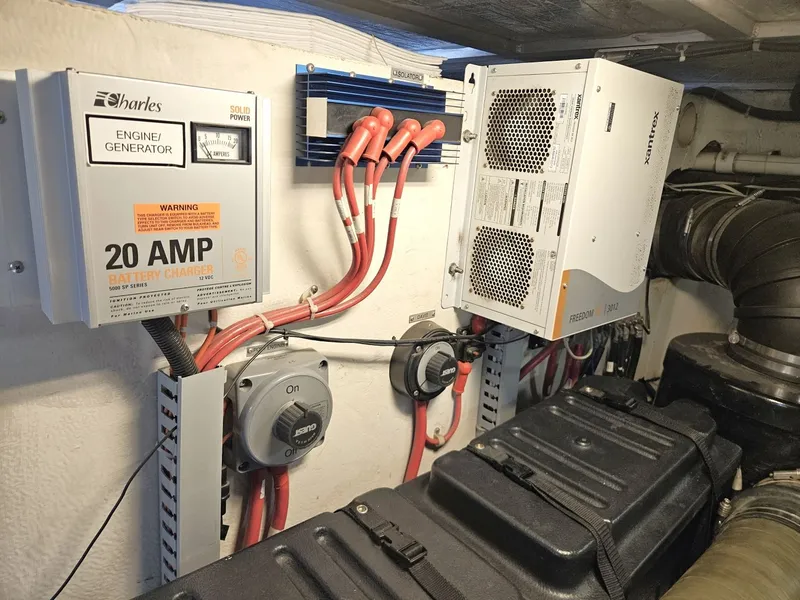 Slide: The Image of Carver Yachts 53 Voyager 2001 - 65