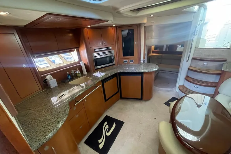 Slide: The Image of GALLEY OVERVIEW TO STBD. LOOKING AFT - 33