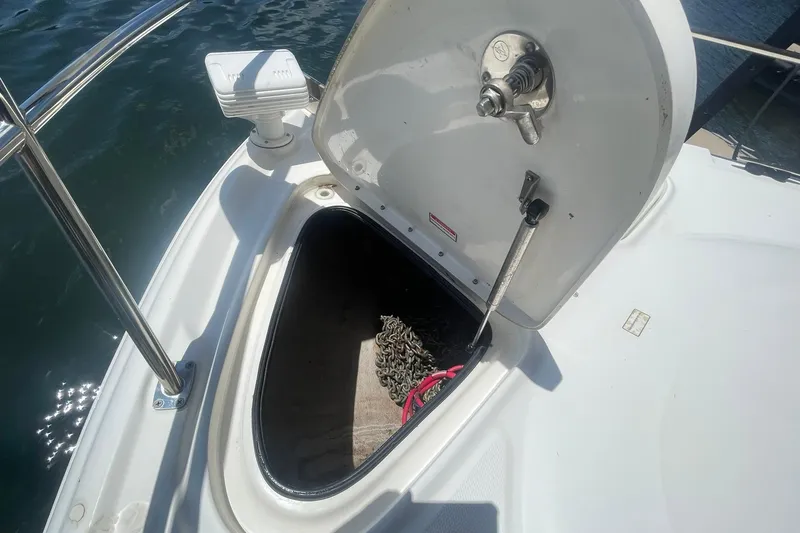 Slide: The Image of Open anchor locker on 2006 Sea Ray 44 Sundancer, with chain rode - 61
