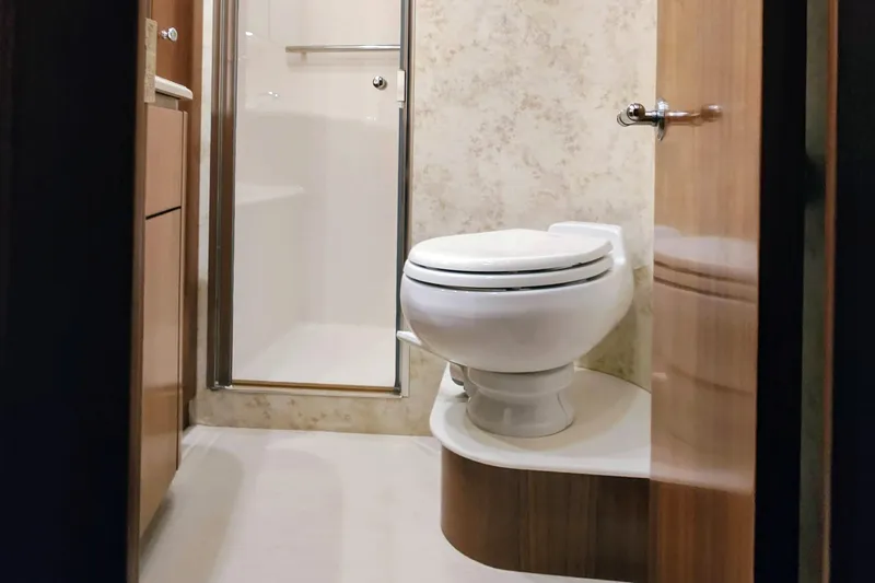 Slide: The Image of Guest Stateroom - 33