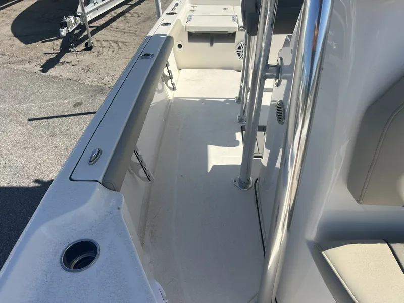 Slide: The Image of Key West 230 Bay Reef 2026 - 13