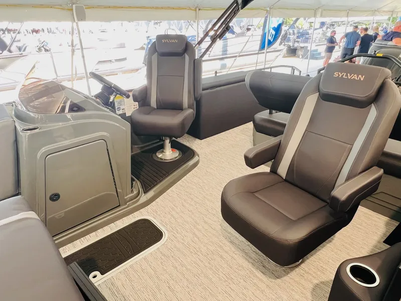 Slide: The Image of Sylvan X3 CLZ DH Mirage - Platinum Pkg 2026 - 6