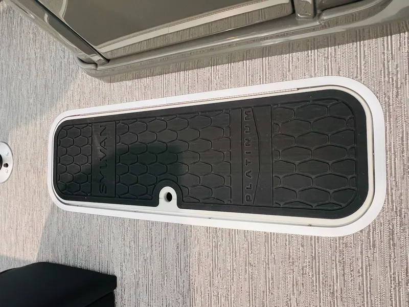 Slide: The Image of Sylvan X3 CLZ DH Mirage - Platinum Pkg 2026 - 7